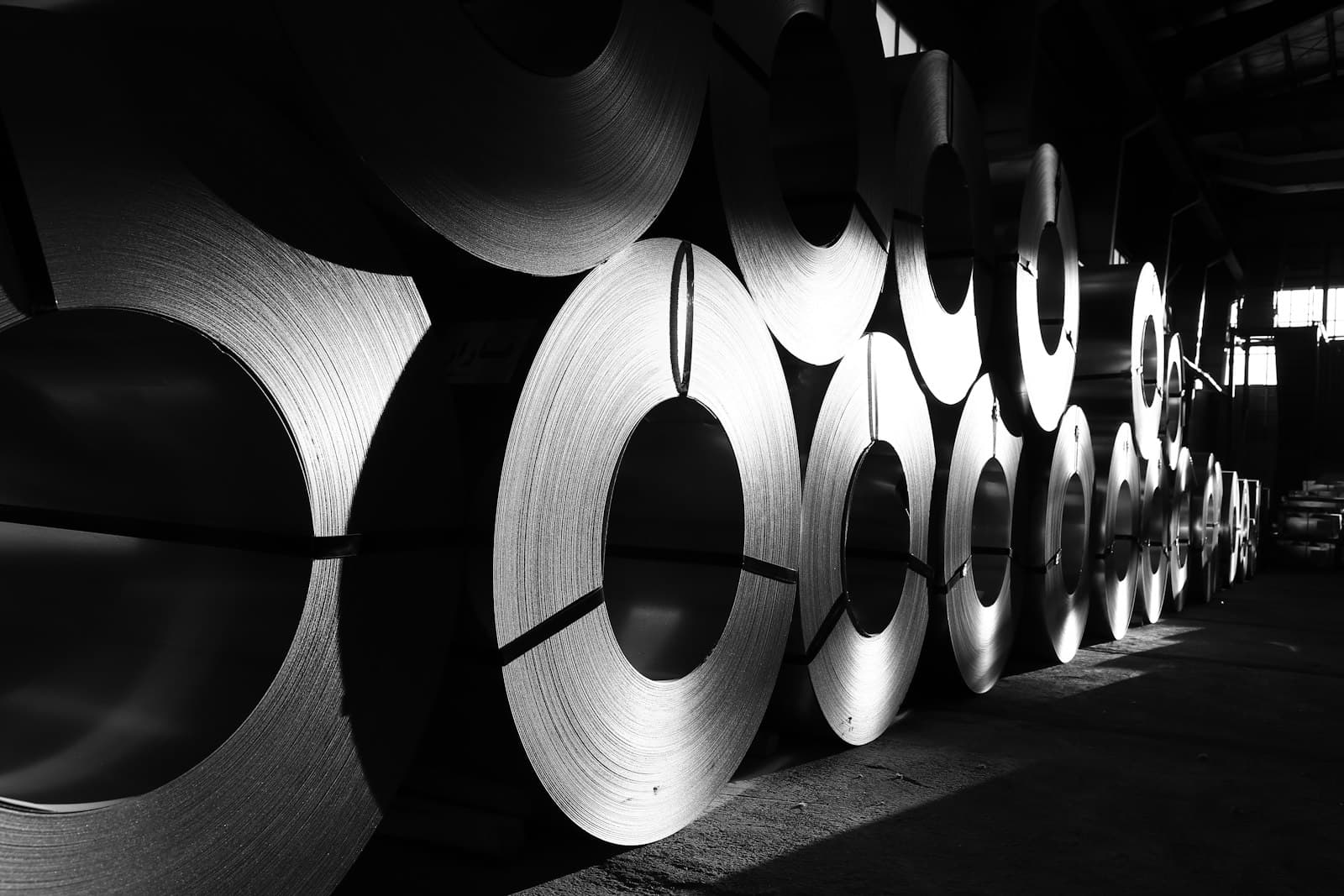 Steel tube warehouse
